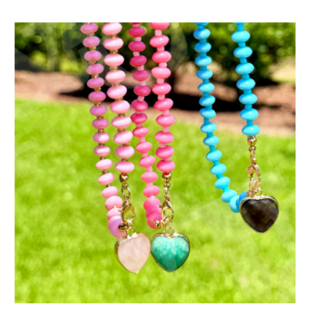 Trendy Heart Beaded Clasp Necklace