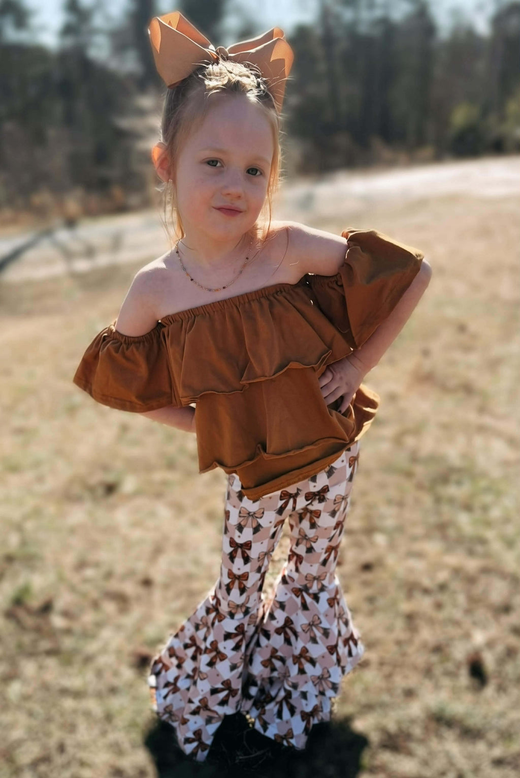 Saddle ruffle top