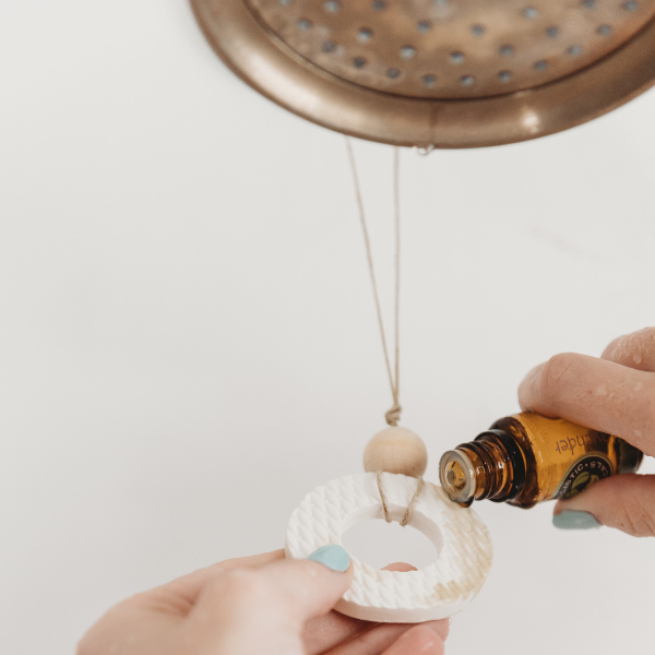 Shower Diffuser for Essential Oils in the Shower or the Car